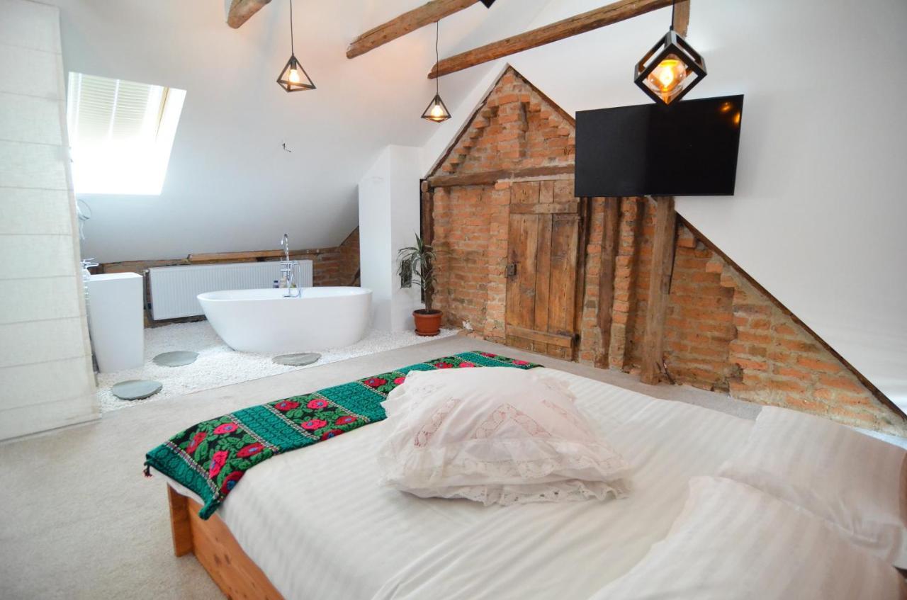 Bed & Breakfast Agropensiunea Maria Harseni